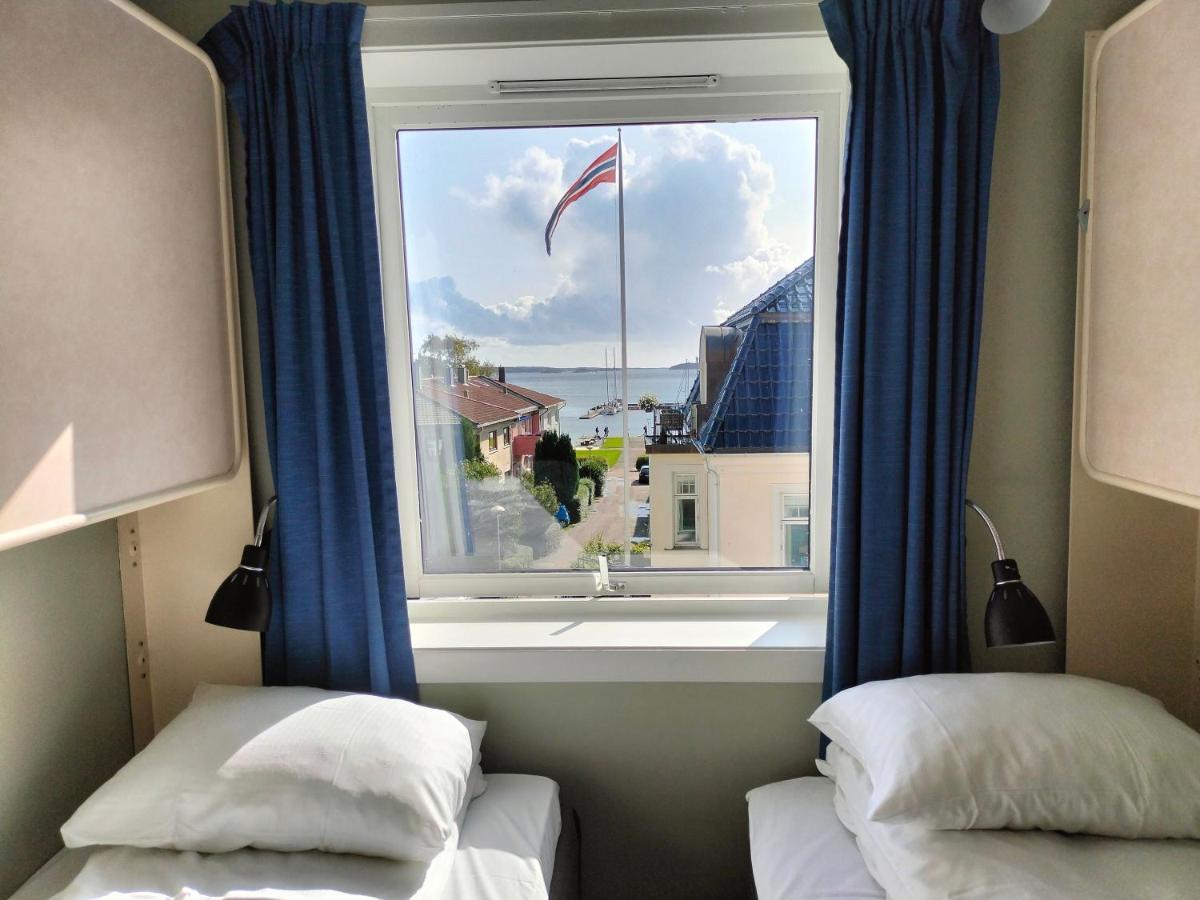 Hotel Sjoglott Gjestgiveri Kristiansand Esterno foto