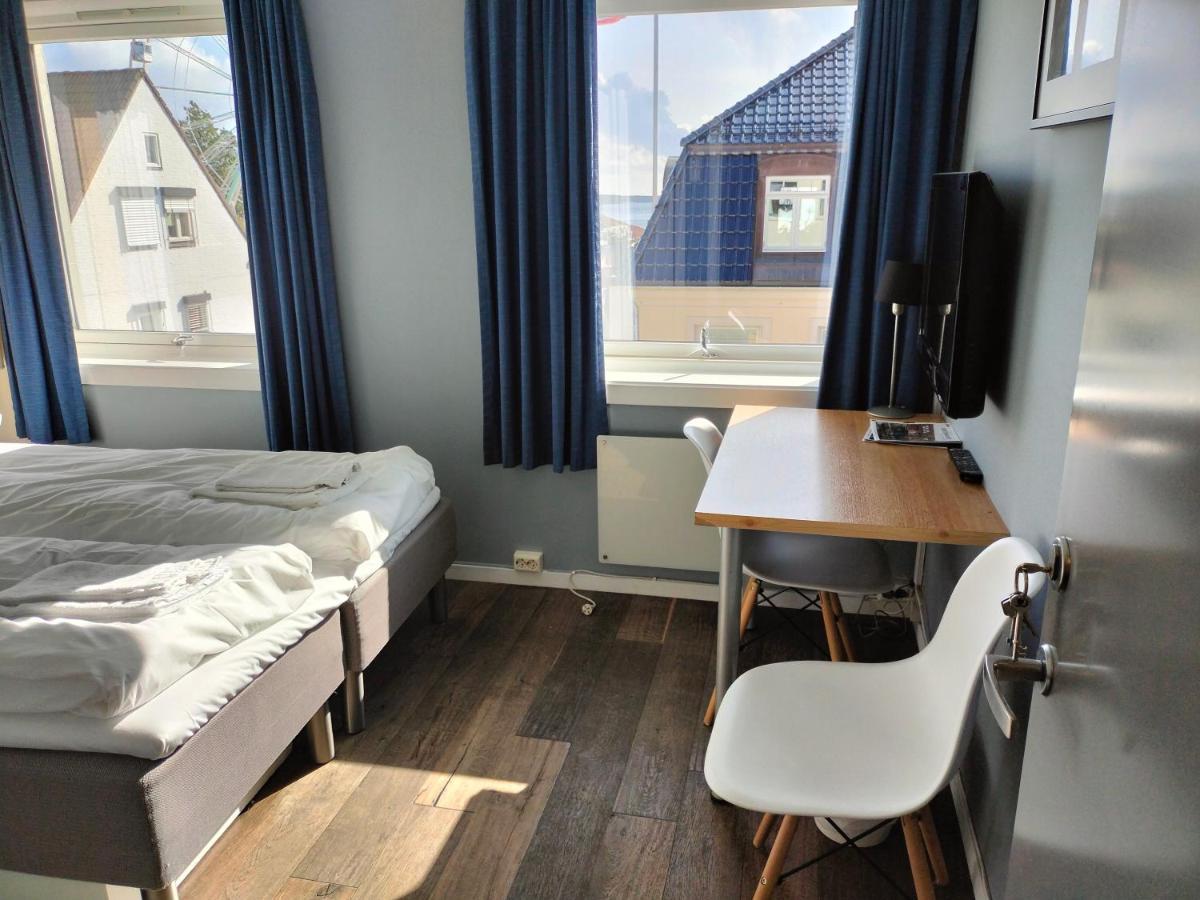 Hotel Sjoglott Gjestgiveri Kristiansand Esterno foto
